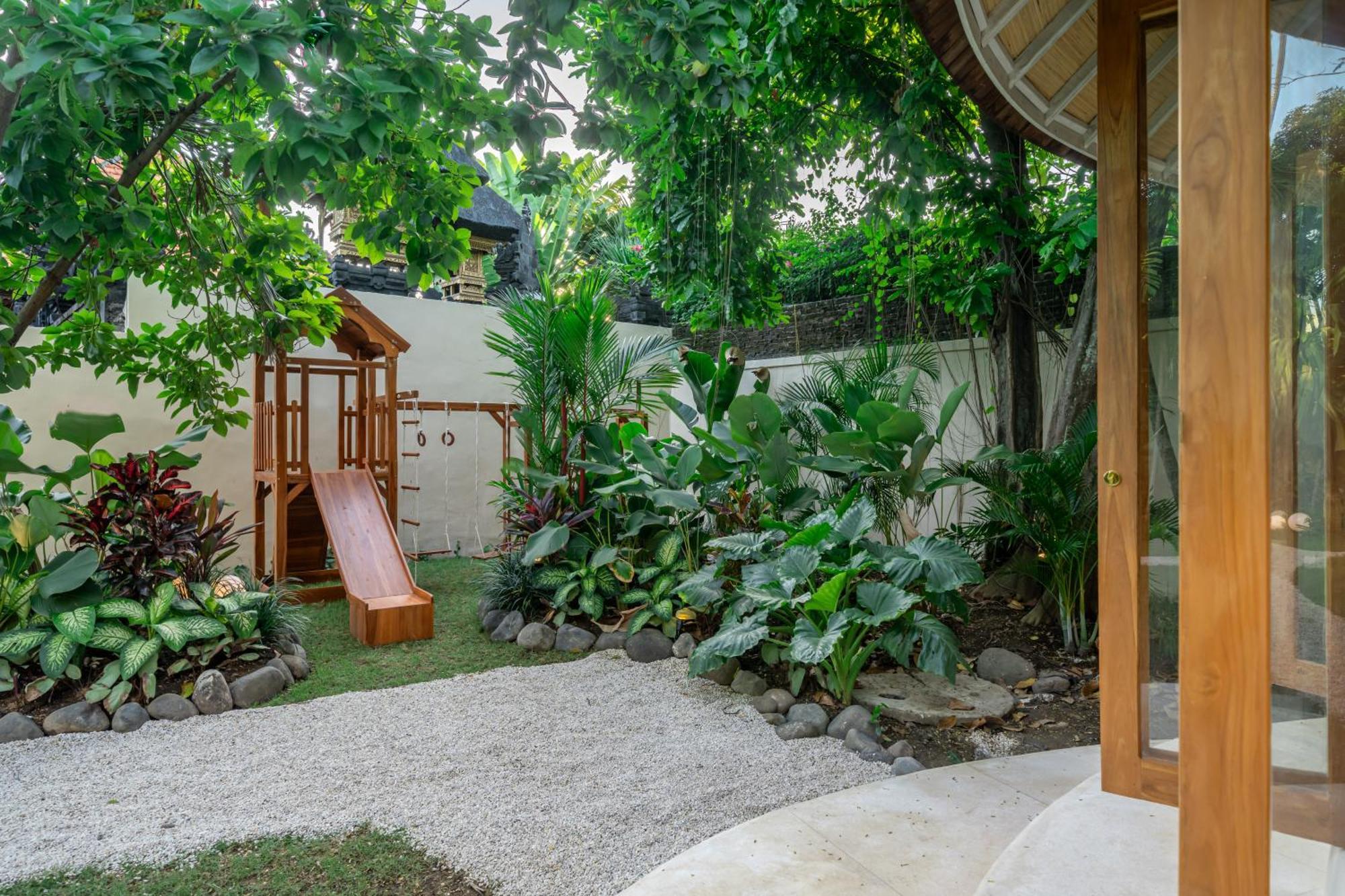 Meraki 6br Tropical Paradise Villa Seminyak (Bali)
